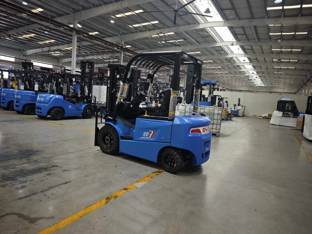 Почему выбирают электропогрузчики BYD в Новосибирске